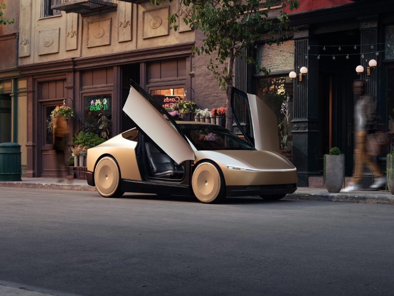 Robotaxi تسلا پیش از رونمایی رسمی تصادف کرد